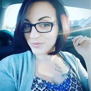 Meet your Posher, Courtney